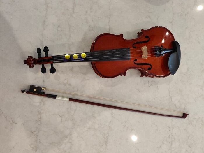 1/4 size violin