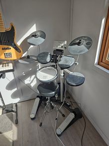 Roland HD1 V drums