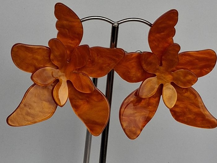 Marbled Orange 3D Tiger Lily Resin Earrings