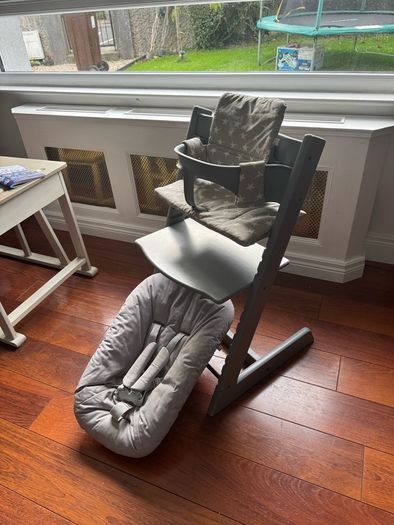 Tripp Trapp storm grey plus extras