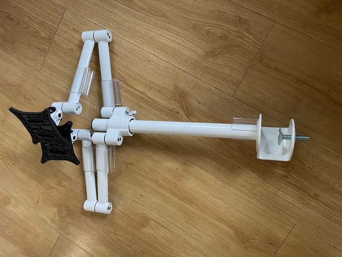 Dual monitor arm