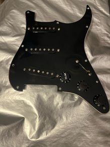 Fender STRATOCASTER pickguards Bare Knuckle Boot Camp Old Guard Single Coil fender Stratocaster pickups Set neck middle bridge White electric guitar parts accessories