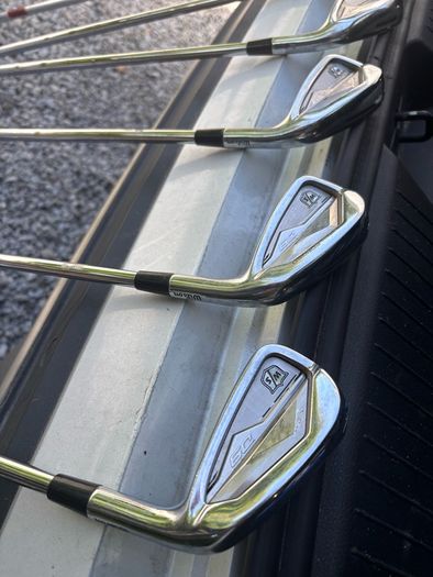 Wilson D9 Forged Irons