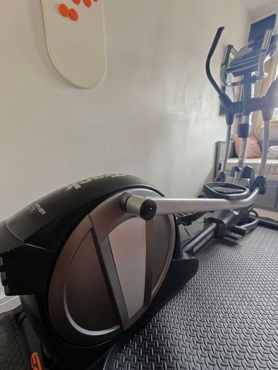 NordicTrack SpaceSaver SE7i Folding Elliptical Cross Trainer