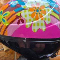 Kids helmet and knee pads