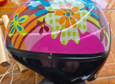 Kids helmet and knee pads
