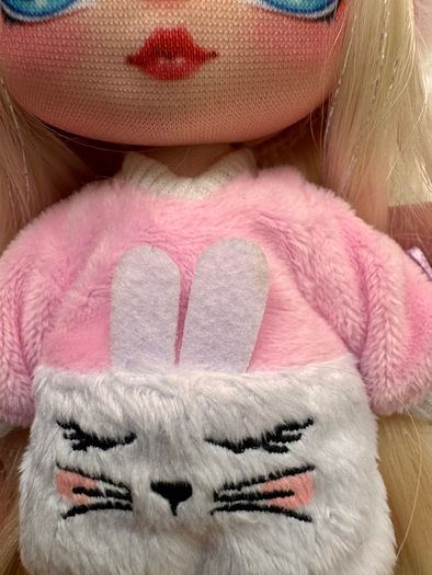 Na! Na! Na! Surprise Doll Aubrey Heart with Bunny Sweater Used Please see photos