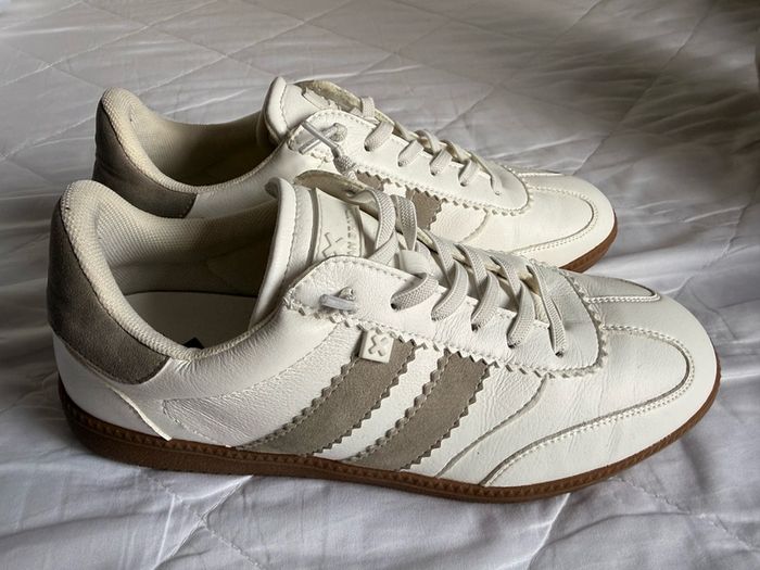 XTI white woman's trainers size UK6/EU39 excellent condition