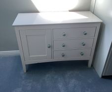 White drawers chest bedroom unit