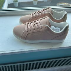 Tommy Hilfger trainer