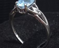 Vintage 9ct White Gold Blue Gemstone Ring Size 54