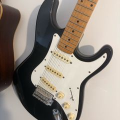 Fender Squier Korean Stratocaster S9