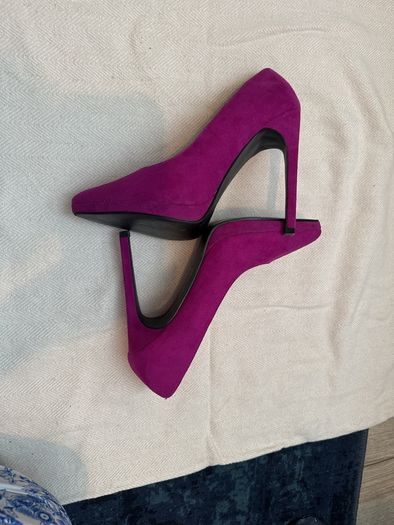 Purple / fucsia high heels stilettos like new