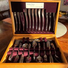 Arthur Price Llewelyn-Bowen 44 Piece Cutlery Canteen