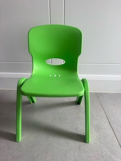 Kids child strong stackable colour chairs x 4