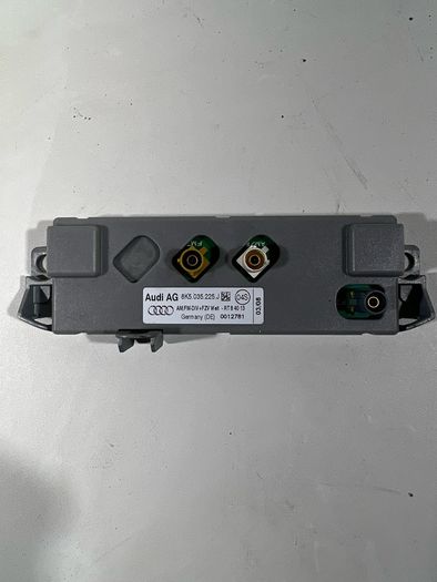 Audi A4 B8  Aerial Antenna Amplifier 8k5035225j     2008-2012.