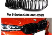 Bmw G30 G31 Lci 2021- 2025  M Double Spoke Gloss Black Front Kidney Grilles Camera
