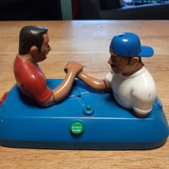 Arm wrestling game