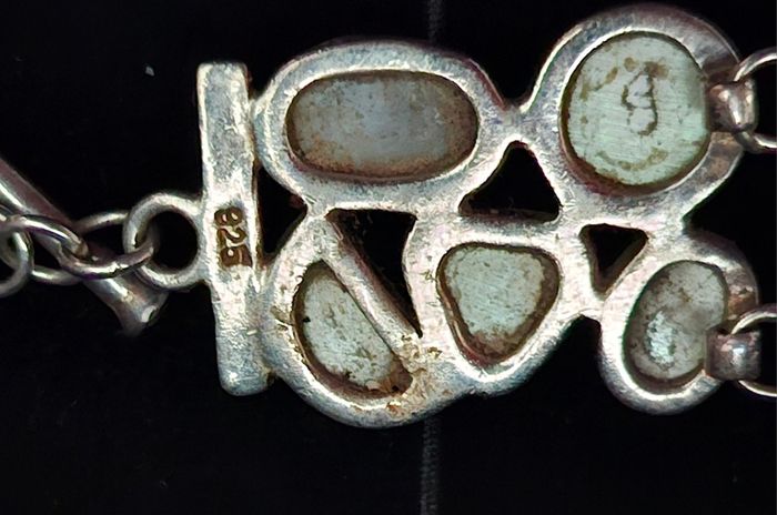 A stunning sterling silver bracelet