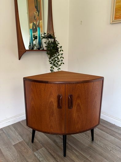 Vintage Retro Mid Century Teak G Plan Corner Cabinet