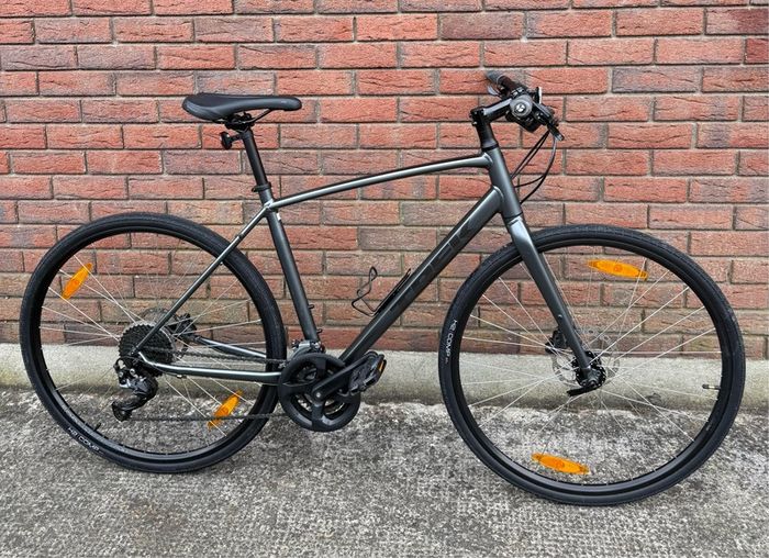 Trek FX 2 Hybrid Bike