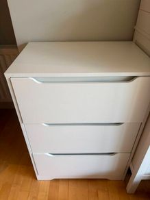 White 3 Drawer Chest Excellent Condition