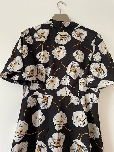 Vera & Lucy dress size medium New