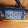 Gorgeous FOSSIL Handbag Image 3