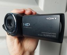 Sony HDR-CX240 HD Video Camera Camcorder