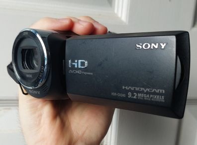 Sony HDR-CX240 HD Video Camera Camcorder