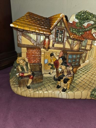 Vintage Naturecraft Congleton England "Crown Tavern" Ref No 630