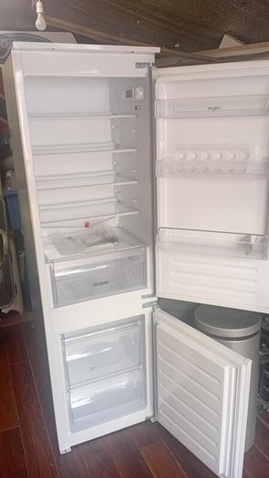whirpool 70/30 integrated fridge/freezer