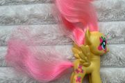 My Little Pony Cutie Mark Magic Fluttershy approx. 9 cm. Used Please see photos
