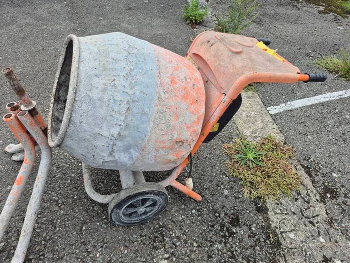 cement mixer