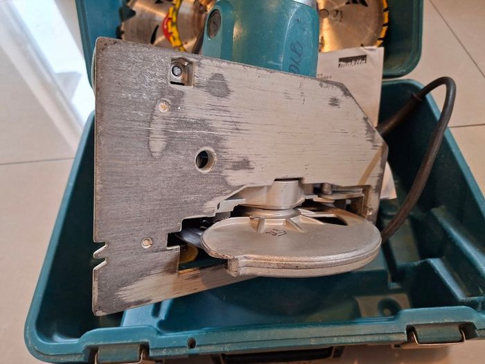 Makita 5007MGA Magnesium 185mm Circular Saw 110v