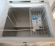 Beko CF625W Chest Freezer, 205 litre