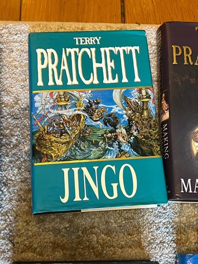21 Discworld books Hardcover