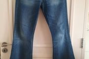 Tommy Hilfiger denim unisex hipster jeans 30 waist and 30 leg see last two photos for exact measurements FREE STANDARD POSTAGE INCLUDED