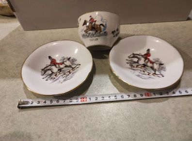 Tow royal Tara small dishes and Cavan small bowl of haunting .