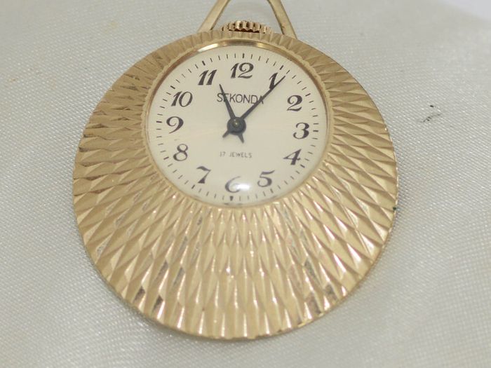 Vintage Ladies Sekonda Mechanical Pendant Watch