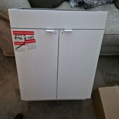Bathroom storage
