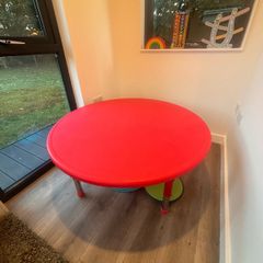 childrens round table