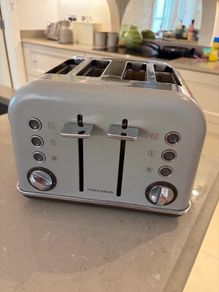 Morphy Richard's taupe double toaster