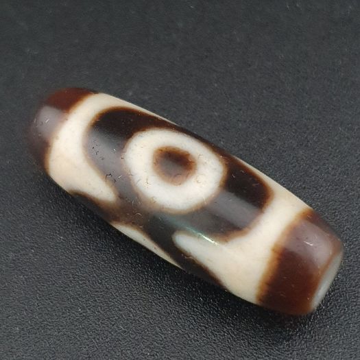 Antique 2 Eyes Himalayan Tibetan Agate Dzi Bead Amulet 29.6mm