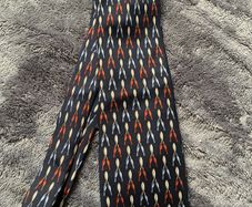 Silk tie sheers motif