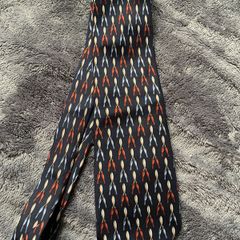 Silk tie sheers motif
