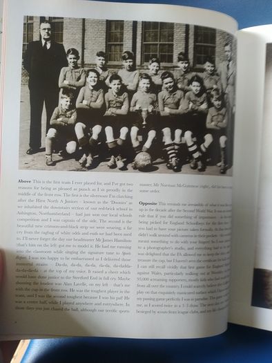 Bobby Charlton - My Life In Football