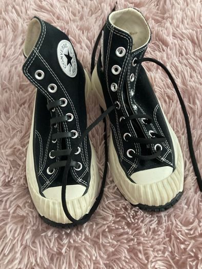 7 pairs of Genuine Converse