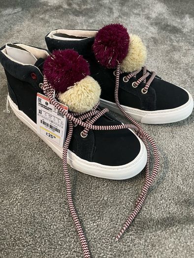 Zara size 33