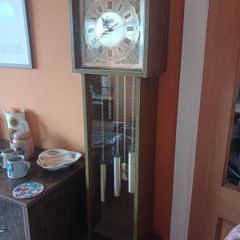 grandmother clock
